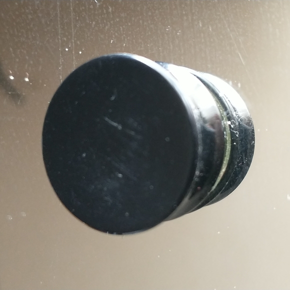 Mirrored reversible 3/4 inch plugs - Picture 3 of 4